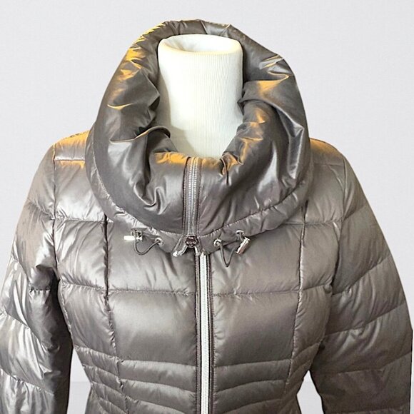 Karl Lagerfeld Paris Women's Lightweight Packable Puffer Down Jacket Size Medium - Picture 6 of 16